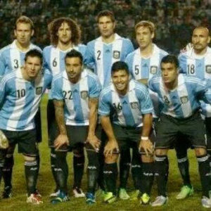 Meet your Posher, Marc elie